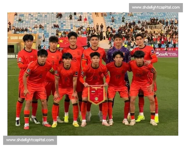 国足备战亚洲杯全力冲刺 新星崛起引发球迷期待